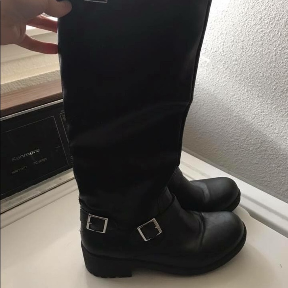 Black boots